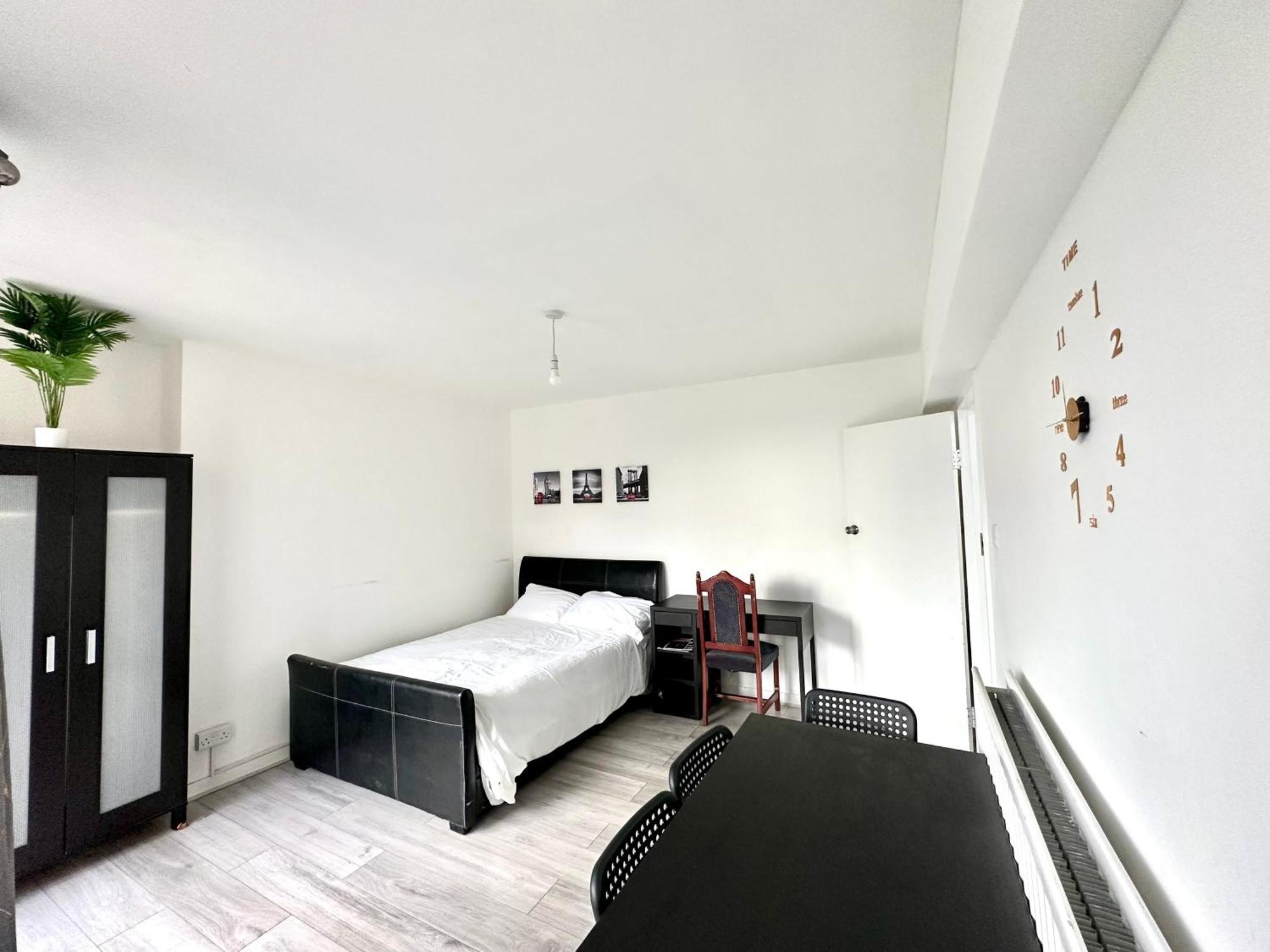 Fabulous 3 Bedroom Flat Sleeps 6 Лондон Екстериор снимка