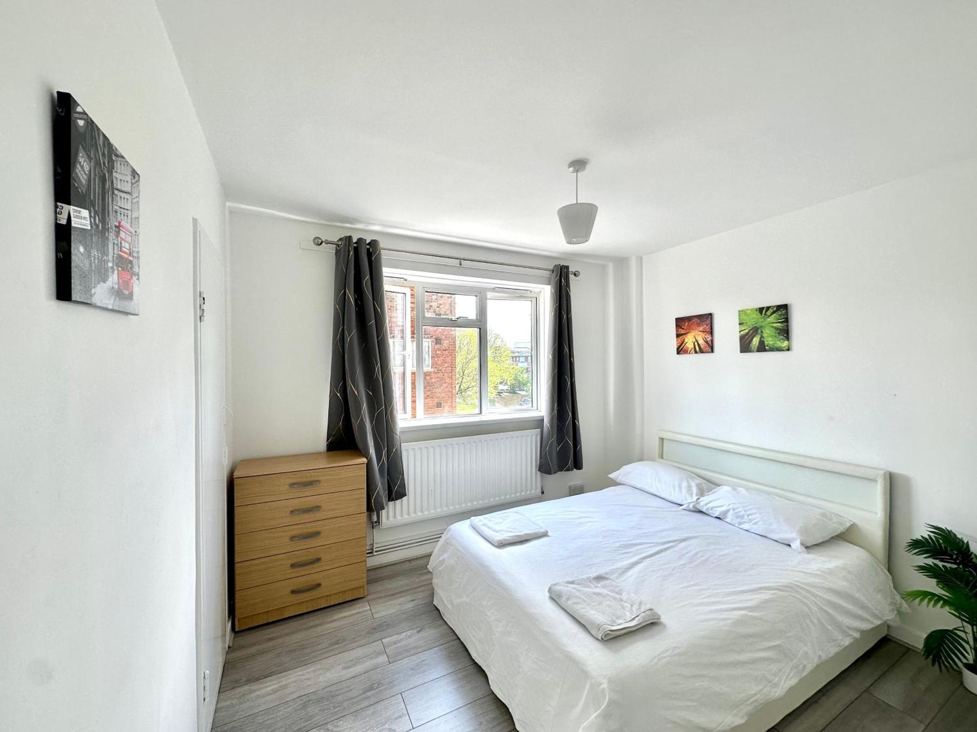 Fabulous 3 Bedroom Flat Sleeps 6 Лондон Екстериор снимка